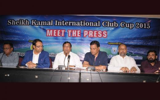 photo-of-press-conference-r.jpg