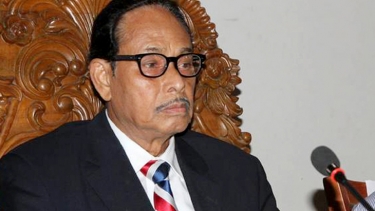 প্রধান বিরোধী দল জাতীয় পার্টি - হুসেইন মুহম্মদ এরশাদ