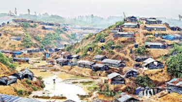 ‘অশনি’ মোকাবিলায় ঝুঁকিপূর্ণ রোহিঙ্গা ক্যাম্পে সতর্কতা