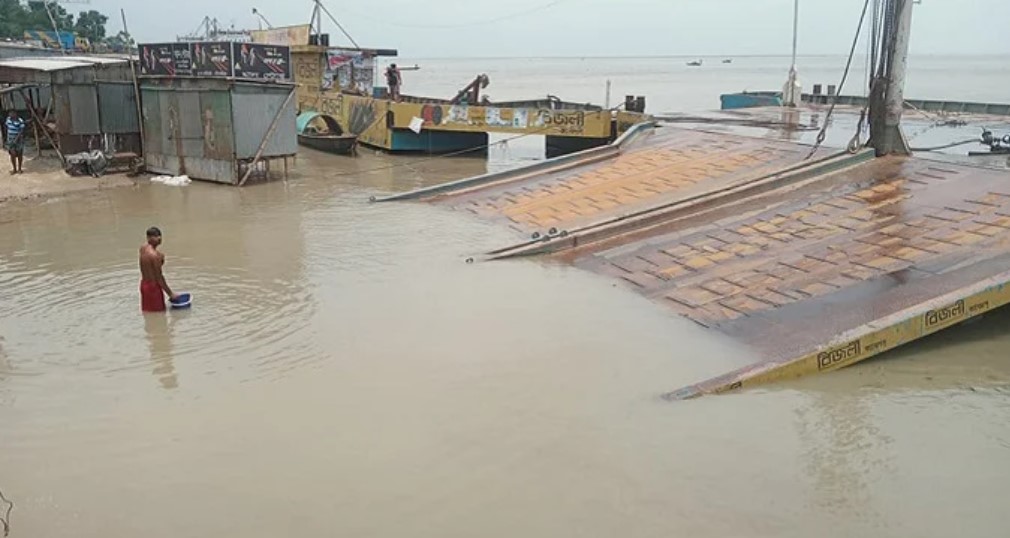 দৌলতদিয়া ফেরিঘাট