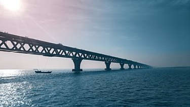 পদ্মা সেতু উদ্বোধনকে ঘিরে বর্ণাঢ্য অনুষ্ঠানের আয়োজন করতে যাচ্ছে সরকার
