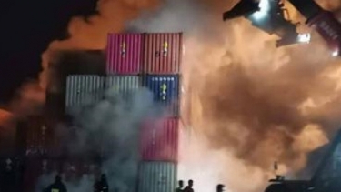 সীতাকুণ্ডের কনটেইনার ডিপোতে ভয়াবহ বিস্ফোরণ, নিহত ২১ ,আহত তিন শতাধিক
