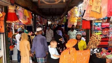 রাত ৮টা নয়, ঈদ উপলক্ষে ১০টা পর্যন্ত দোকানপাট খোলা