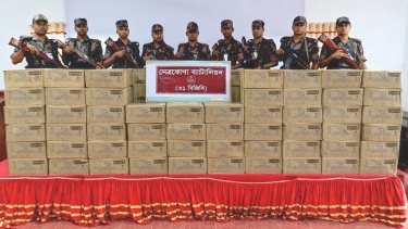 মধ্যনগরে ভারতীয় সাবানের বিশাল চালান জব্দ