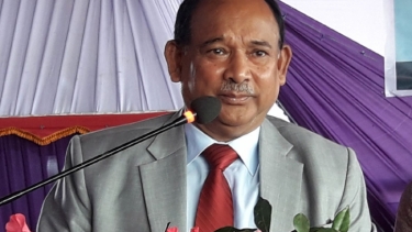 ‘টিকিট যার, ভ্রমণ তার’ বাস্তবায়নের চেষ্টা হতে পারে রেলে!