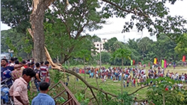 মানিকগঞ্জের জায়গীর খেলার মাঠে বজ্রপাত, আহত ১৮