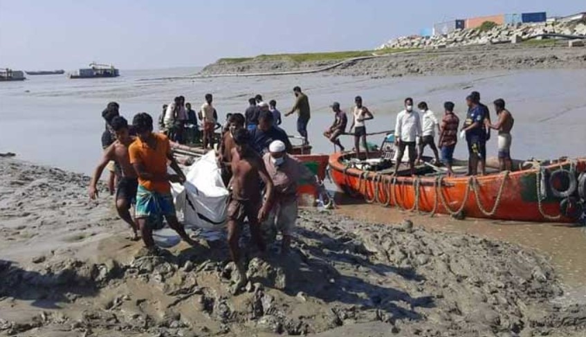 ড্রেজার ডুবির ঘটনায় আরও চার শ্রমিকের মরদেহ উদ্ধার