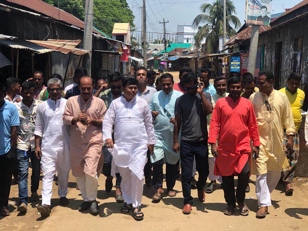 মধ্যনগরে রণজিত সরকারের ঈদের শুভেচ্ছা বিনিময়