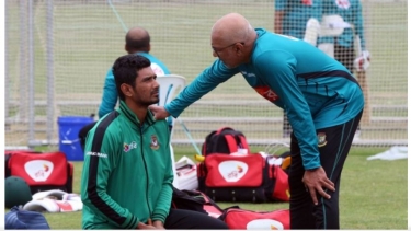 হাথুরুসিংহের ২০ জনের তালিকায় মাহমুদউল্লাহ নেই