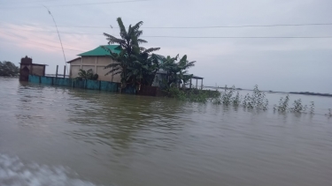 মধ্যনগরে বাড়ছে বন্যার পানি, আতংকিত না হবার জন্য আহবান