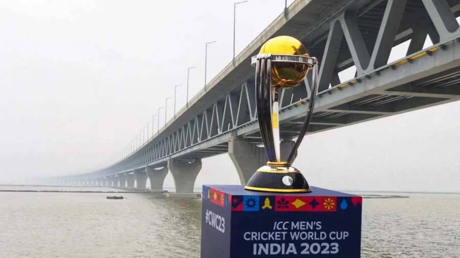 স্বপ্নের পদ্মা সেতুতে আসন্ন ওয়ানডে বিশ্বকাপের ট্রফি