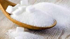 ভোক্তাদের দুর্ভোগের,বাড়তি দামে চিনি ক্রয়