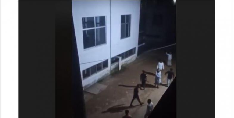 মাইকে ঘোষণা দিয়ে ড্যাফোডিল ইউনিভার্সিটিতে হামলা