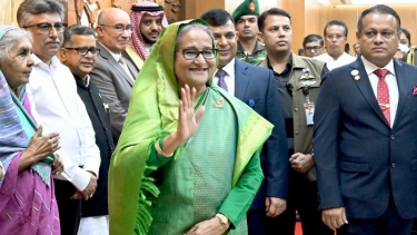 সৌদি আরবের উদ্দেশে রওনা হয়েছেন প্রধানমন্ত্রী