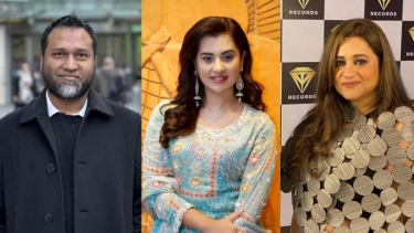 মুখ খুললেন মুন্নী তাপস-বুবলীকে নিয়ে ভাইরাল হওয়া রেকর্ড প্রসঙ্গে