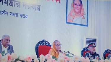 প্রধানমন্ত্রী লোভী ব্যবসায়ীদের বিরুদ্ধে ব্যবস্থা নিতে বলছেন