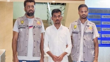 অবশেষে গ্রেপ্তার হলো সেই প্রতারক মিল্টন সমাদ্দার