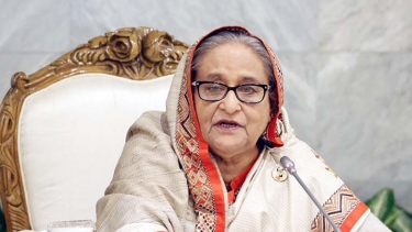 রেমালে ক্ষতিগ্রস্তদের দেখতে পটুয়াখালীর পথে প্রধানমন্ত্রী