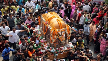শোকের মাতমে রাজধানীতে তাজিয়া মিছিল