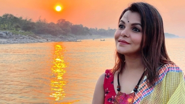 ১৬ বছর পর রূপালি পর্দায় ফিরছেন শাওন
