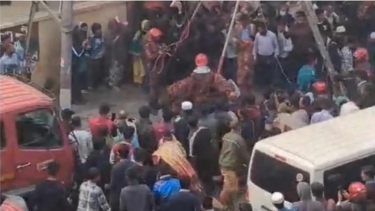 ঢাবি ক্যাম্পাসের গাছে ঝুলছিল মরদেহ