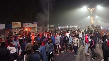 কলেজ ছাত্রের মৃত্যুর ঘটনায় ঢাকা-রাজশাহী মহাসড়কে বিক্ষোভ