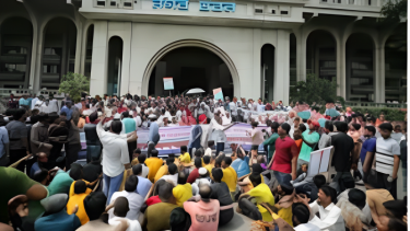 বিএনপি নেতা ইশরাককে মেয়র করার দাবিতে বিক্ষোভ