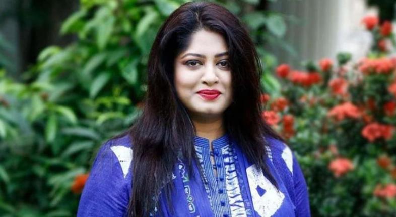 মৌসুমী ফিরলেন ক্যামেরার সামনে