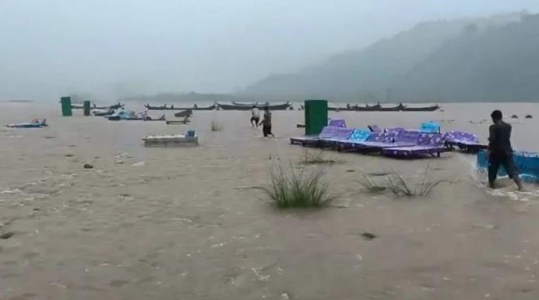সিলেটের হাওরে জল-আক্রমণ, পর্যটনে স্থবিরতা