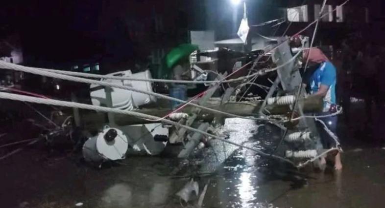 ৫০ লাখ মানুষ বিদ্যুৎহীন, টেলিসেবায় ব্যাঘাত, ১৩ হাজার সাইট বন্ধ