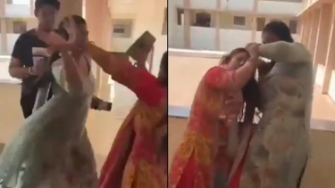 ‘হাউ ডেয়ার ইউ’ বলে প্রিন্সিপাল ও লাইব্রেরিয়ানের চুলোচুলি