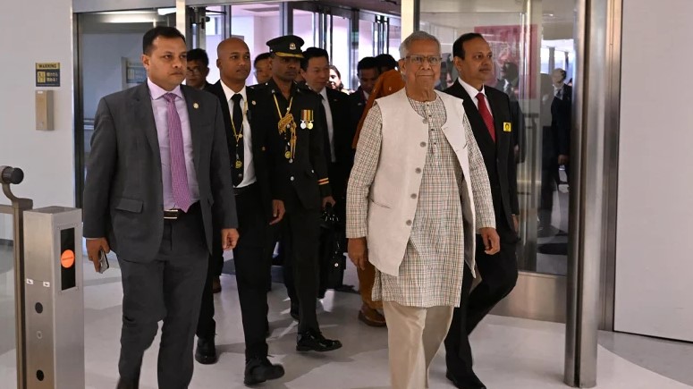 টোকিওতে প্রধান উপদেষ্টা, এমআইডিআই ও বাণিজ্যের আলোচনায় জোর কদম!