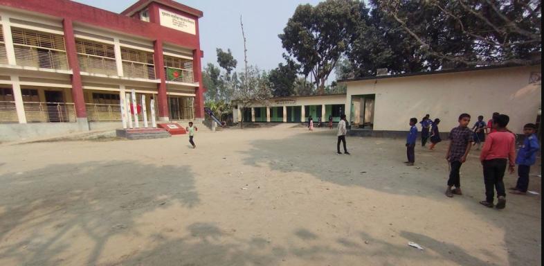 ছুটির তালিকায় এবার এগিয়ে মাদ্রাসা