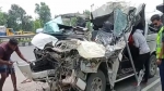 মাইক্রোবাসের অনিয়ন্ত্রিত ধাক্কা ট্রাকের পেছনে,বাবা-ছেলে নিহত