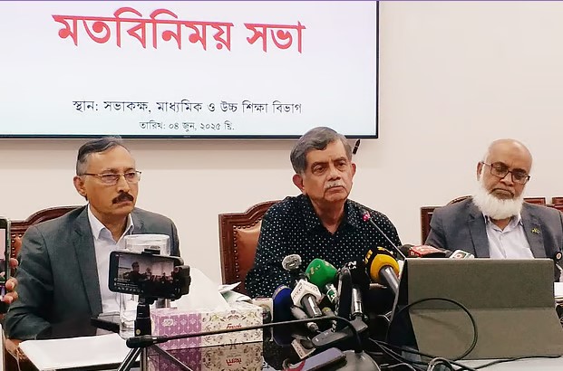 শিক্ষা উপদেষ্টাকে কোটি টাকা ঘুষের প্রস্তাব