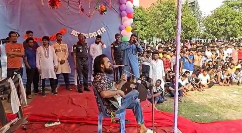 কারাগারে বন্দীদের ঈদ নোবেলের গানে