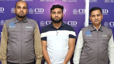 ইন্টারপোলের তথ্যে গ্রেপ্তার  শিশু পর্নোচক্র সদস্য।