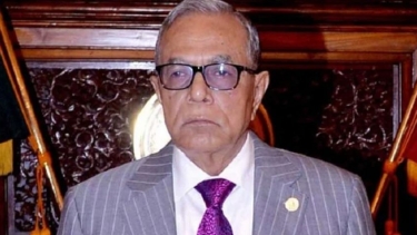 নিরবে দেশে ফিরলেন সাবেক রাষ্ট্রপতি আবদুল হামিদ
