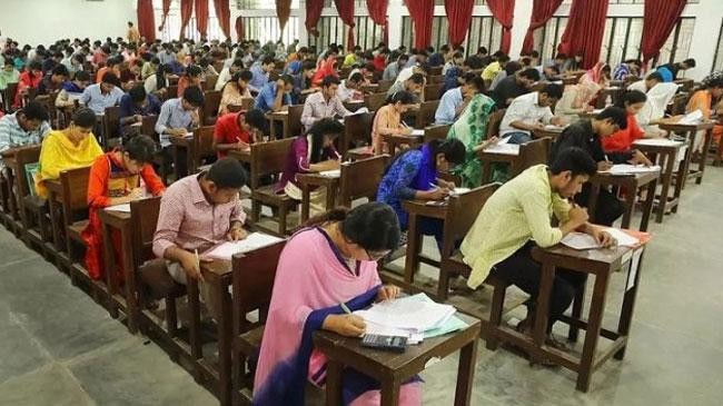 প্রতীকী ছবি- শিক্ষক নিয়োগ পরীক্ষা
