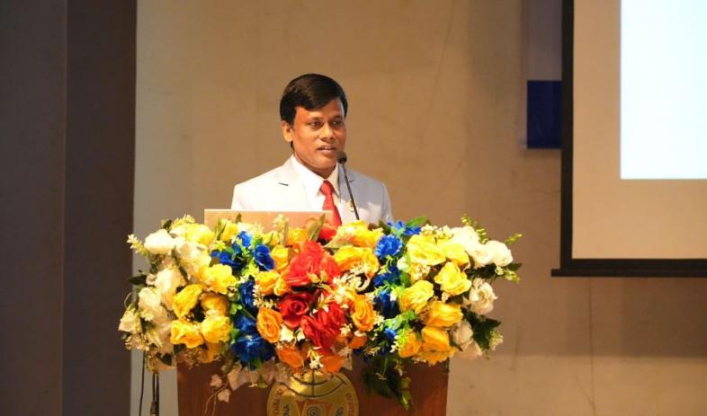 সভাপতিত্ব করেন আন্তর্জাতিক মাতৃভাষা ইনস্টিটিউটের পরিচালক প্রফেসর ড. মোহাম্মদ আসাদুজ্জামান