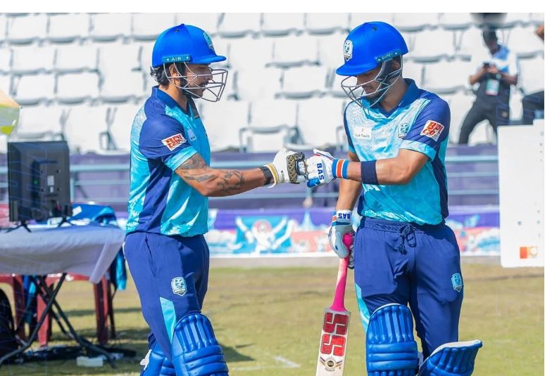 নোয়াখালী এক্সপ্রেস ও রাজশাহী ওয়ারিয়র্সের একাদশে পরিবর্তন, ম্যাচে নতুন চমক