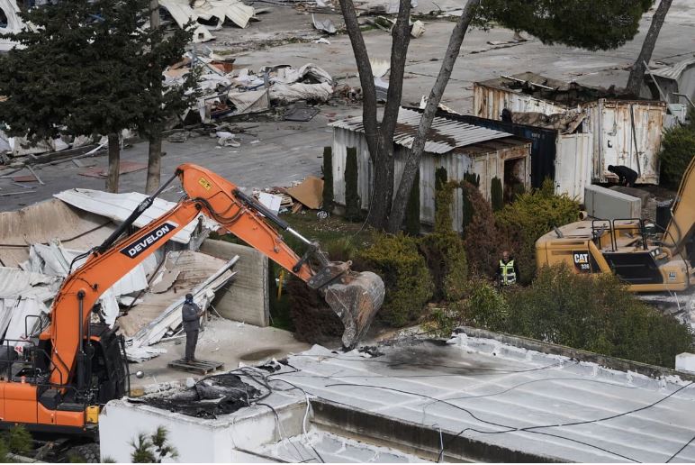 জাতিসংঘের শরণার্থী ত্রাণ ও কর্ম সংস্থার সদর দপ্তর গুঁড়িয়ে দিলো ইসরাইল