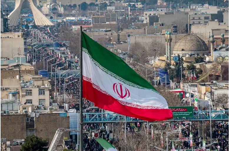 ইরানে বিক্ষোভ বাড়ছে: যুক্তরাষ্ট্রের নাগরিকদের জরুরি সতর্কতা