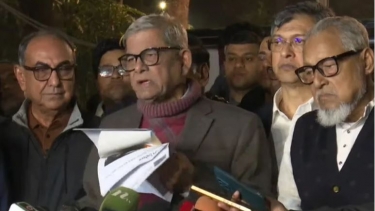 ইসির অনুরোধে বিএনপির চেয়ারম্যান তারেক রহমানের সফর স্থগিত