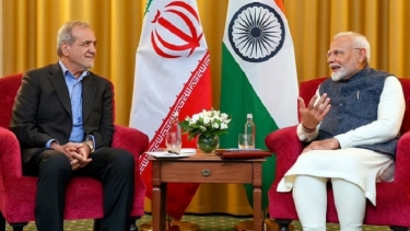 খামেনির শাসন অনিশ্চয়তায় ভারতের কপালে চিন্তার ভাঁজ