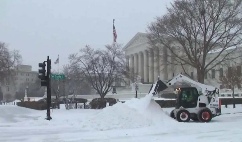 যুক্তরাষ্ট্রজুড়ে নজিরবিহীন শীতকালীন ঝড়