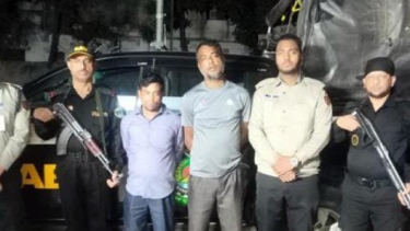 নোয়াখালীতে ইয়াবাসহ ২ মাদক ব্যবসায়ী গ্রেফতার ।