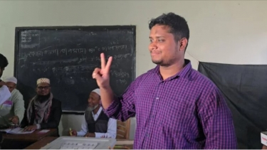 ১১৬ কেন্দ্রের ৮৬টিতে ভোটে এগিয়ে এনসিপির হাসনাত আব্দুল্লাহ