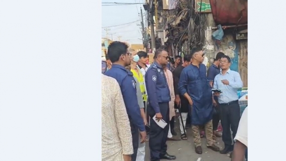 নোয়াখালীতে ফুটপাত অবমুক্ত করনে প্রশাসনের নিরবিচ্ছিন্ন প্রচেষ্টা ।