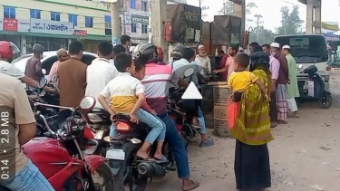 নোয়াখালীতে কাগজপত্র ও লাইসেন্স বিহীন যানবাহন আটকের অনুরোধ